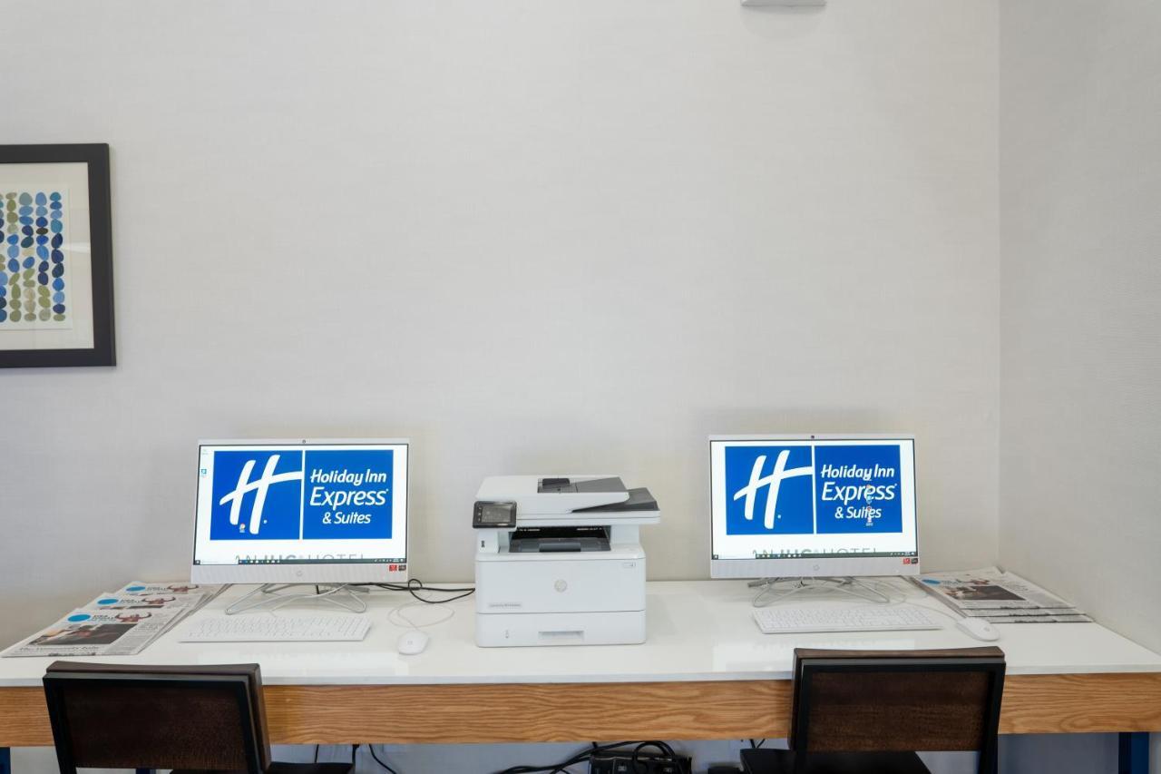 プロミネンス ホテル アンド スイーツ レイクフォレスト エクステリア 写真